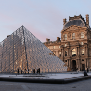 Louvre em Paris