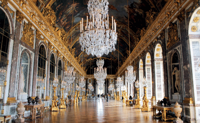 Galeria dos Espelhos no Castelo de Versalhes